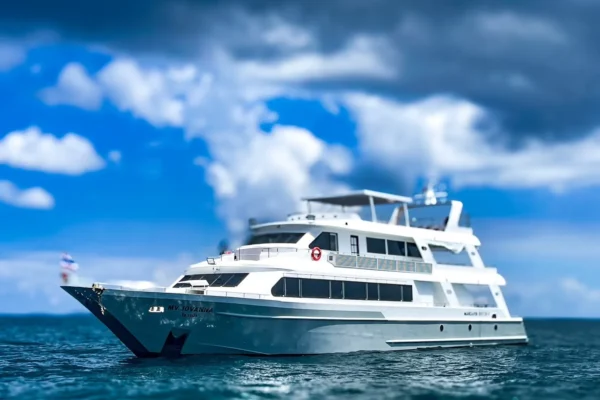 Jovana Liveaboard